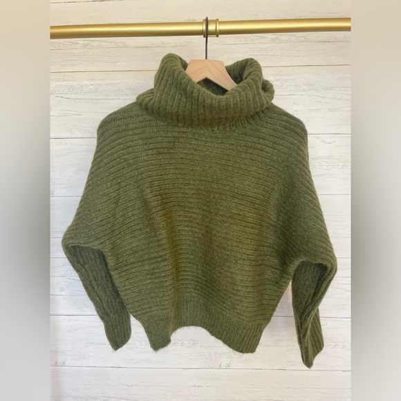 Leith Sweaters - Leith Dolman Turtleneck Sweater Size S